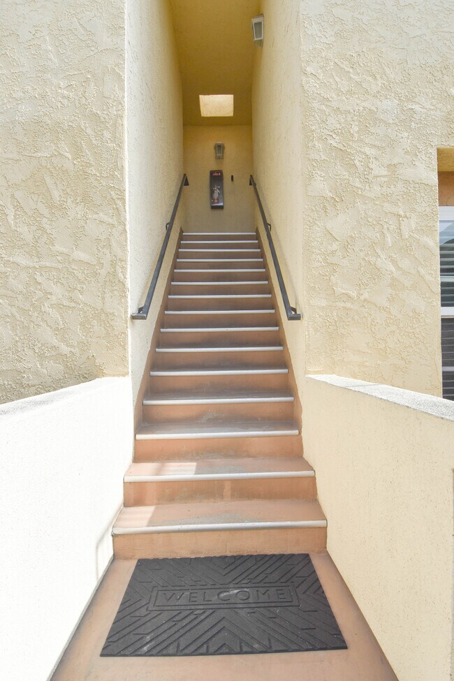 Building Photo - 12530 Venice Blvd.