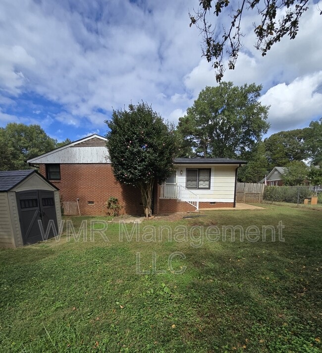 Building Photo - 1509 Wiltshire Rd