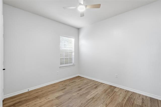 Building Photo - 124 Chris Dr