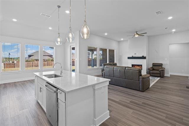 Building Photo - 1770 English Wy