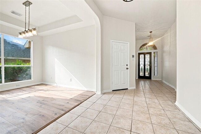 Building Photo - 12521 Canyon Glen Dr