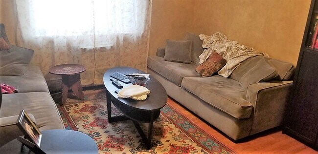 Building Photo - 412 Commercial Ave