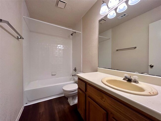 Building Photo - 508 Willowbend Cove
