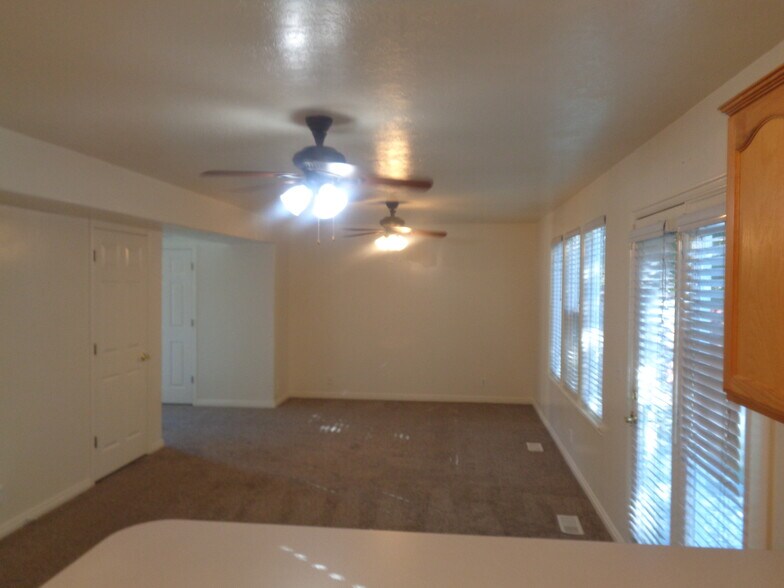 Building Photo - 3215 S 945 E