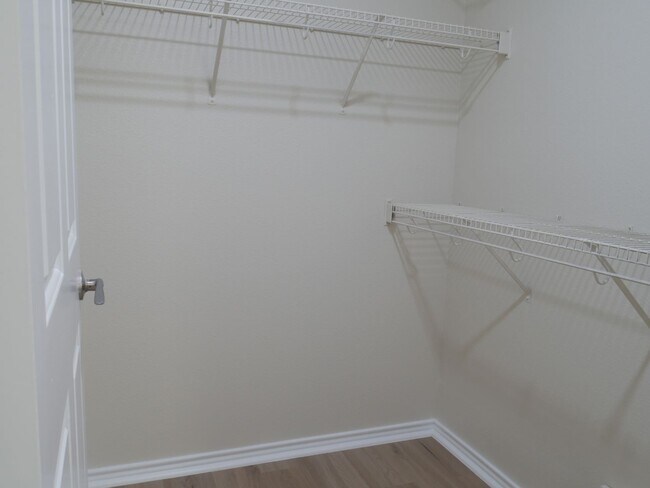 Building Photo - Solms 1 Bed | 1 Bath 670 Sq. Ft.