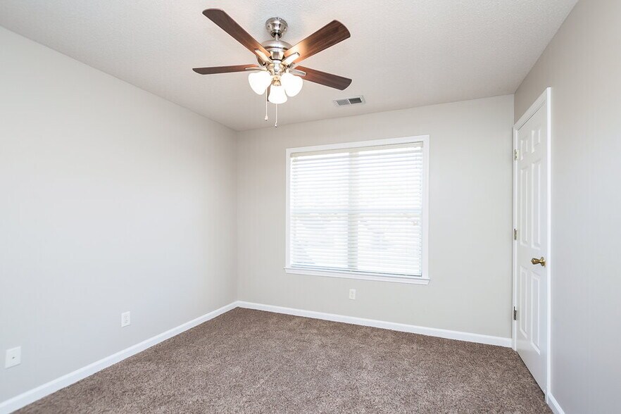 Building Photo - 1456 Albon Dr