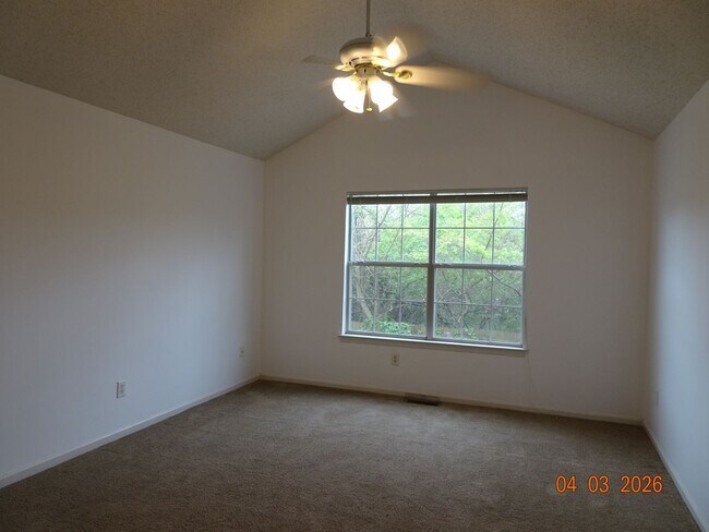 Building Photo - 2 Bedroom 2 Full Bath Condo