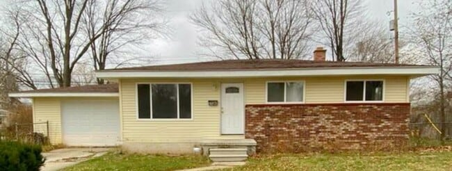 Primary Photo - 3125 Mc Clure Ave