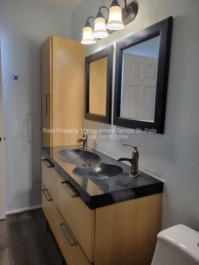 Building Photo - 11609 Shady Tree Pl