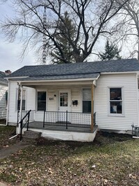 Building Photo - 2 bedroom 1 bath home near downtown