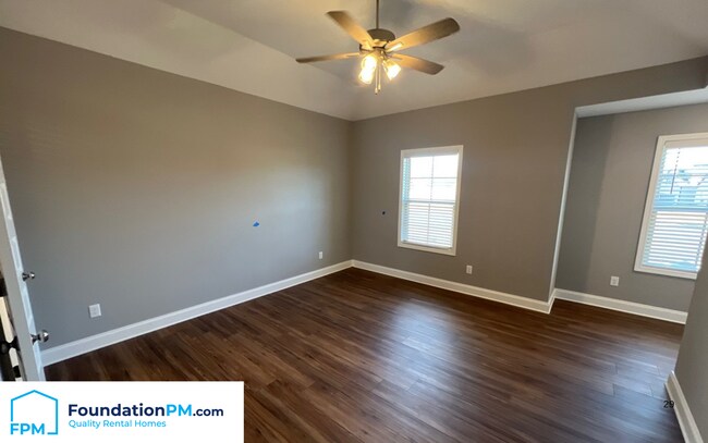 Building Photo - 9978 Messana St