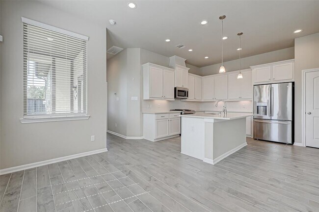 Building Photo - 16235 Rattlesnake Run Trail Trl
