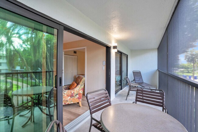 Building Photo - 600 Neapolitan Way