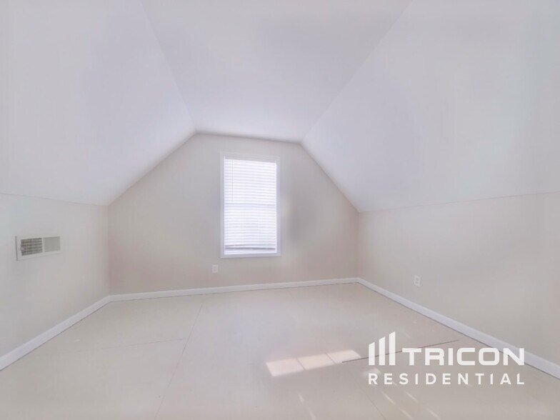 Building Photo - 1260 Wilkes Crest Dr NE