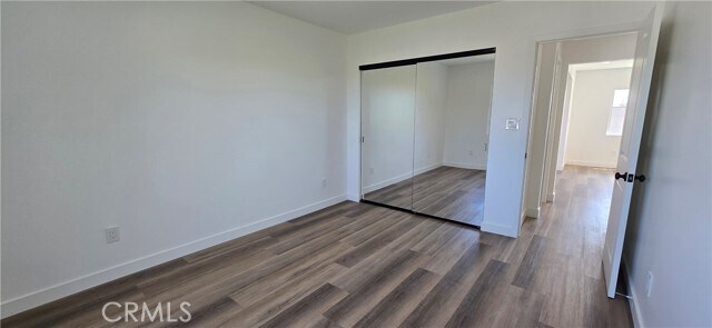 Building Photo - 833 E 92nd St