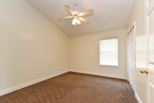 Building Photo - 5309 Moonbeam Trail