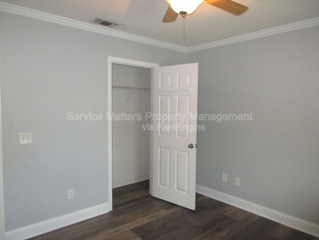Building Photo - 6598 Starboard Dr