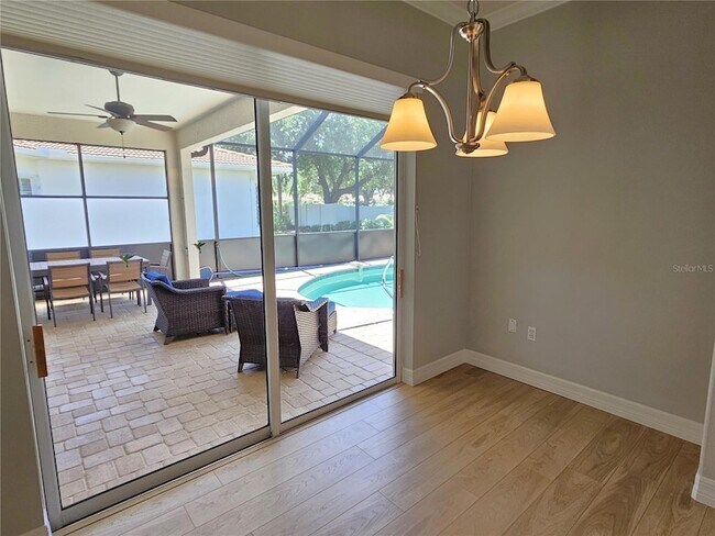 Building Photo - 330 Rio Terra