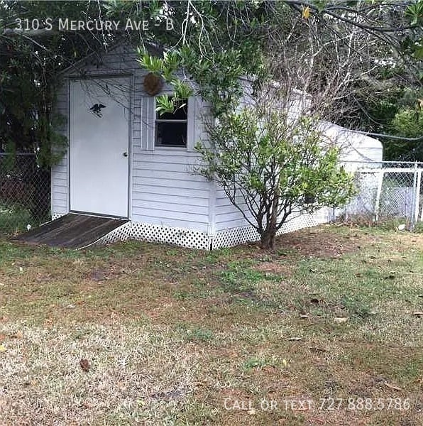 Building Photo - 310 S Mercury Ave