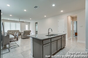 Building Photo - 1114 Aidenbaum