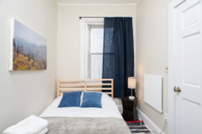 Building Photo - North End - 2 bedroom apartment - 9/1