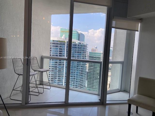 Building Photo - 475 Brickell Ave