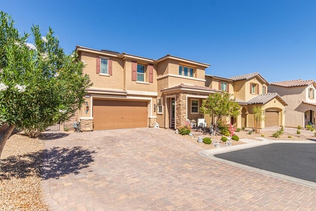 Building Photo - MODERN DESIGNED 4-BED, 3-BATH HOME IN SOUT...