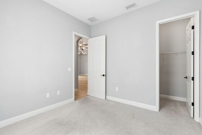 Building Photo - 95169 Poplar Way