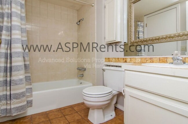 Building Photo - 2730 S 1100 E