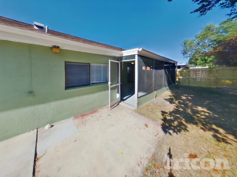 Building Photo - 3518 Springfield Dr