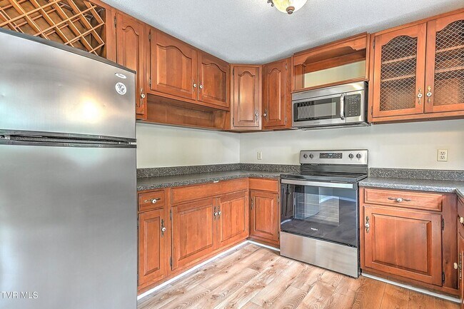 Building Photo - Bellhaven townhouse