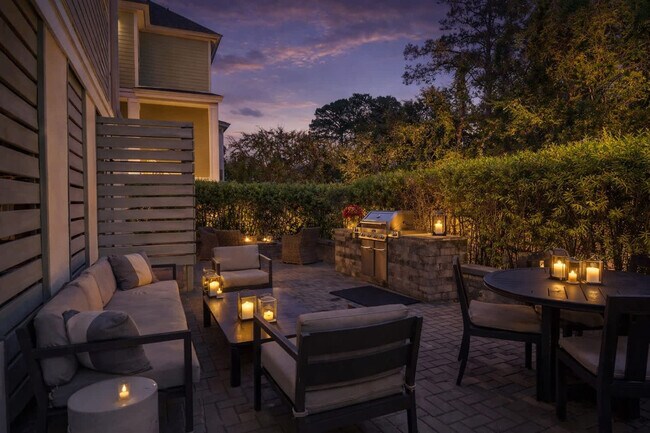 Building Photo - 52 Sandcastle Ct