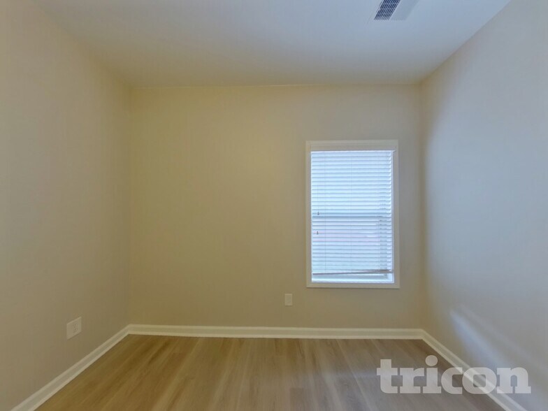 Building Photo - 118 Greenbank Dr