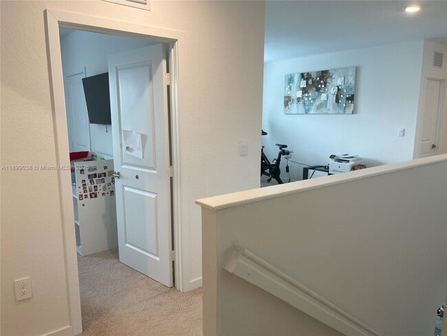 Building Photo - 12937 SW 265th Terrace