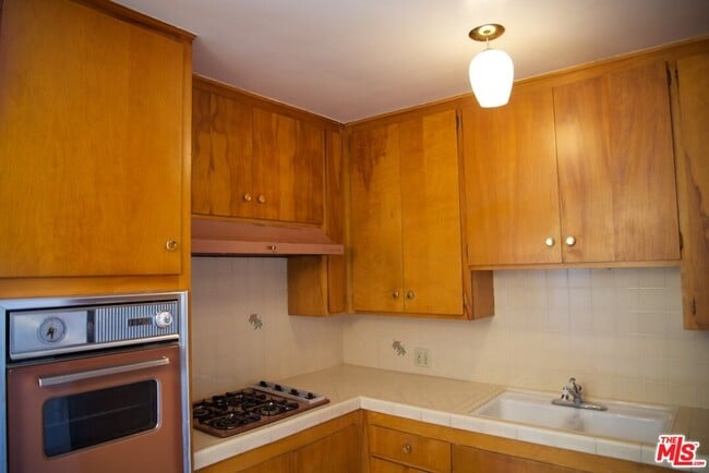 Building Photo - 4168 Brunswick Ave