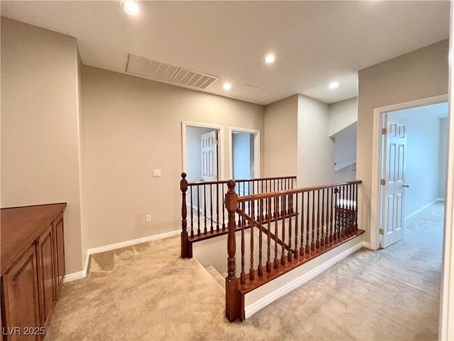 Building Photo - 6164 Bridgeport Hills Ave