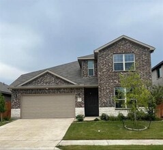 Building Photo - 3226 Sioux Trl