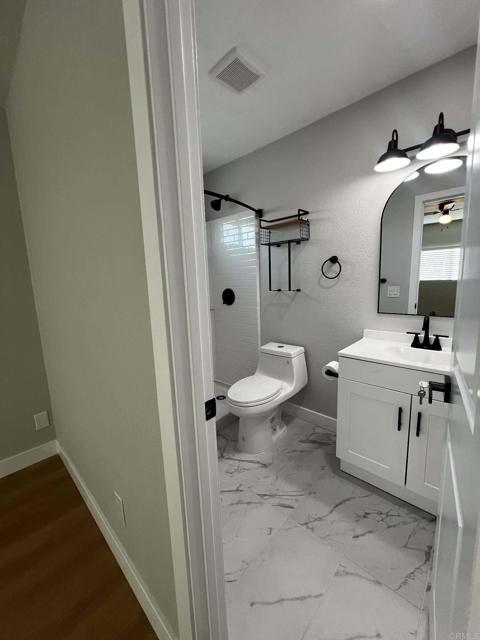 Building Photo - 551 11th St