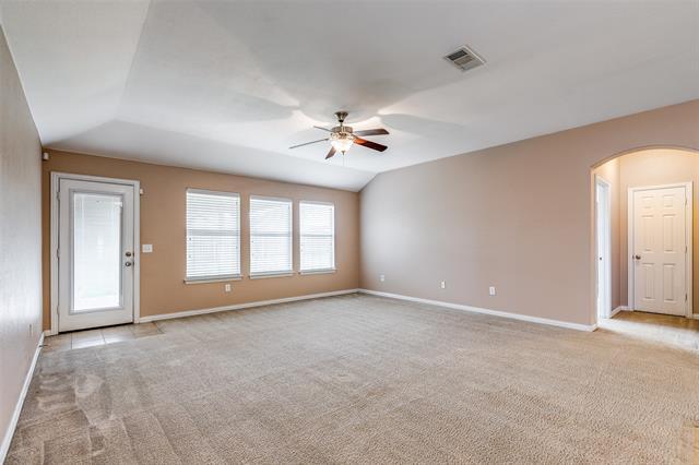 Building Photo - 316 Crosscreek Dr