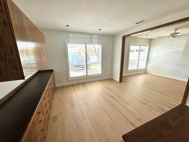 Building Photo - Charming Single Story Upgraded East End Home