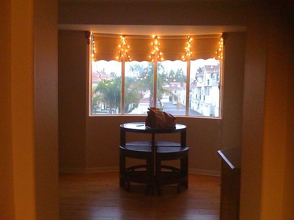 dinning nook in the family room - 4489 Spencer St