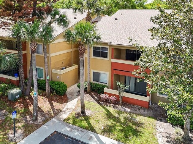 Building Photo - 602 Kenwick Cir