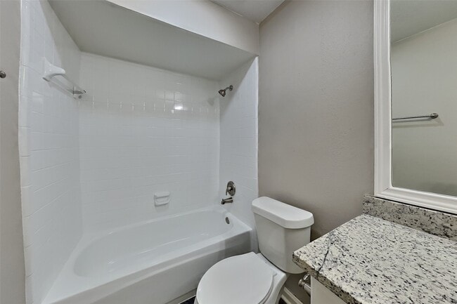 Building Photo - 17111 Cradle Cove Ct