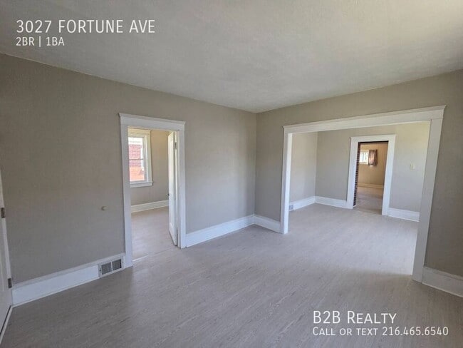 Building Photo - 3027 Fortune Ave