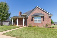 Building Photo - Spacious 3/2 bedroom Home in North Bossier