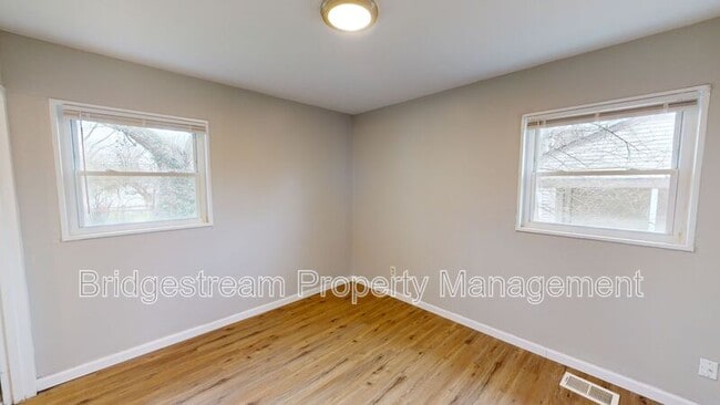 Building Photo - 4196 Melgrove Ave
