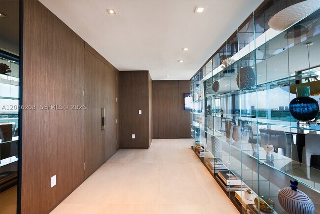 Building Photo - 10203 Collins Ave