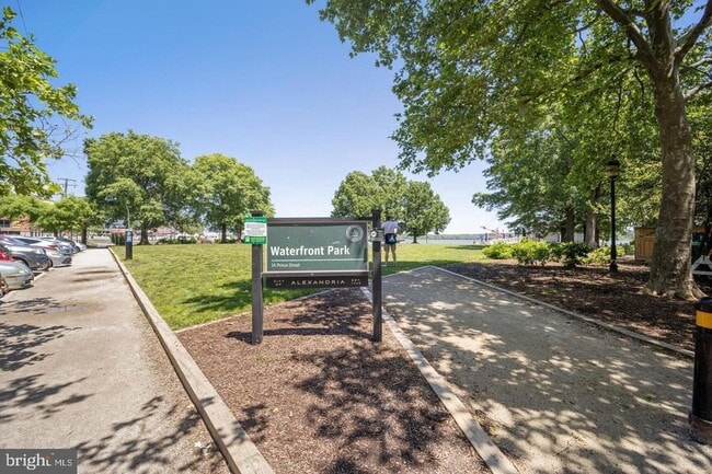 Building Photo - 301 West St