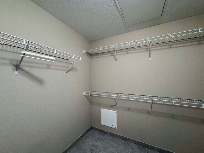 Building Photo - 9816 W Freiburg Dr