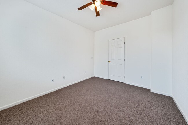 Building Photo - 2815 Tourbrook Way